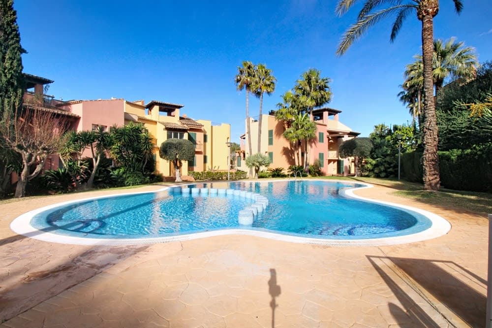 SON VERI NOU: RENOVATED PENTHOUSE WITH PRIVATE ROOFTOP TERRACE - 1