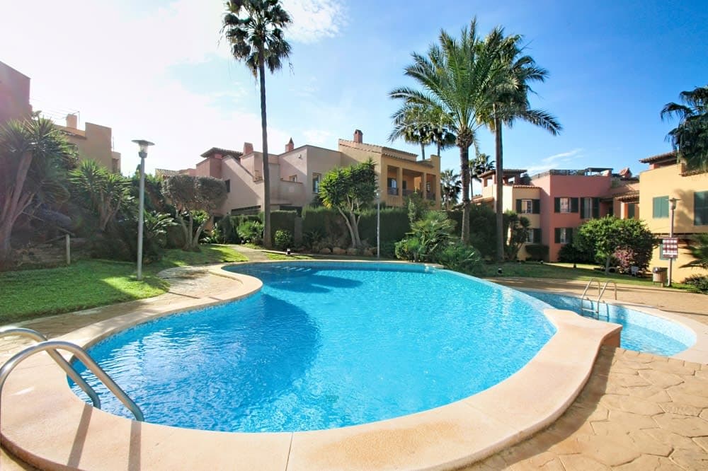 SON VERI NOU: RENOVATED PENTHOUSE WITH PRIVATE ROOFTOP TERRACE - 10