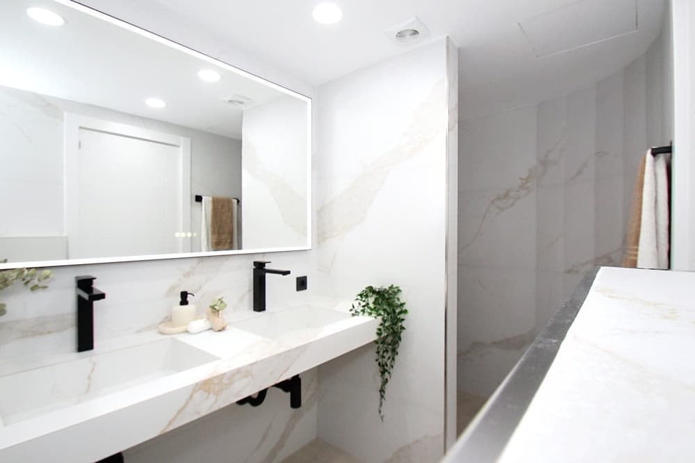 SON VERI NOU: RENOVATED PENTHOUSE WITH PRIVATE ROOFTOP TERRACE - 15