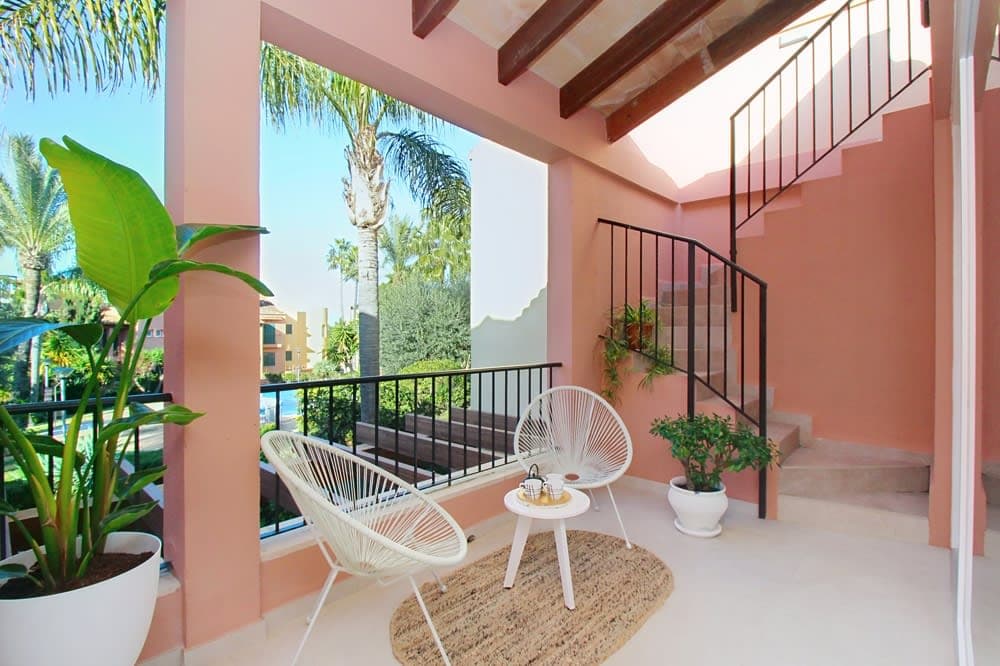 SON VERI NOU: RENOVATED PENTHOUSE WITH PRIVATE ROOFTOP TERRACE - 23
